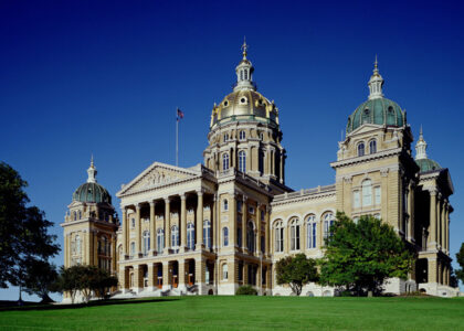 Image of the Iowa Capitol in Des Moines
